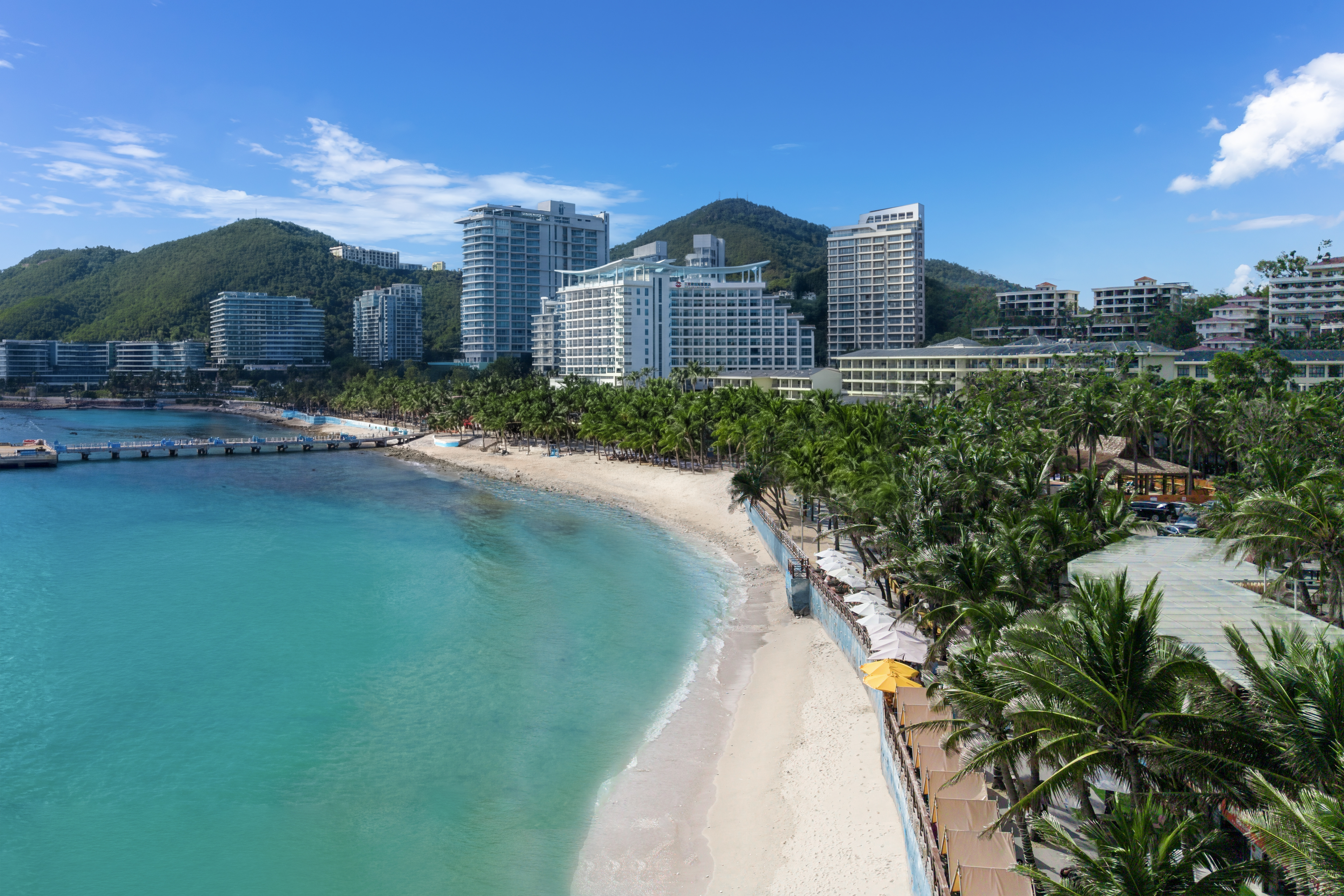 三亚君吉海景酒店 封面图