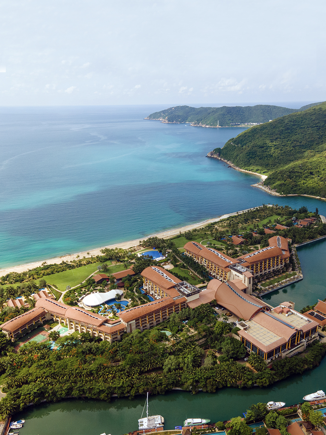 三亚亚龙湾瑞吉度假酒店