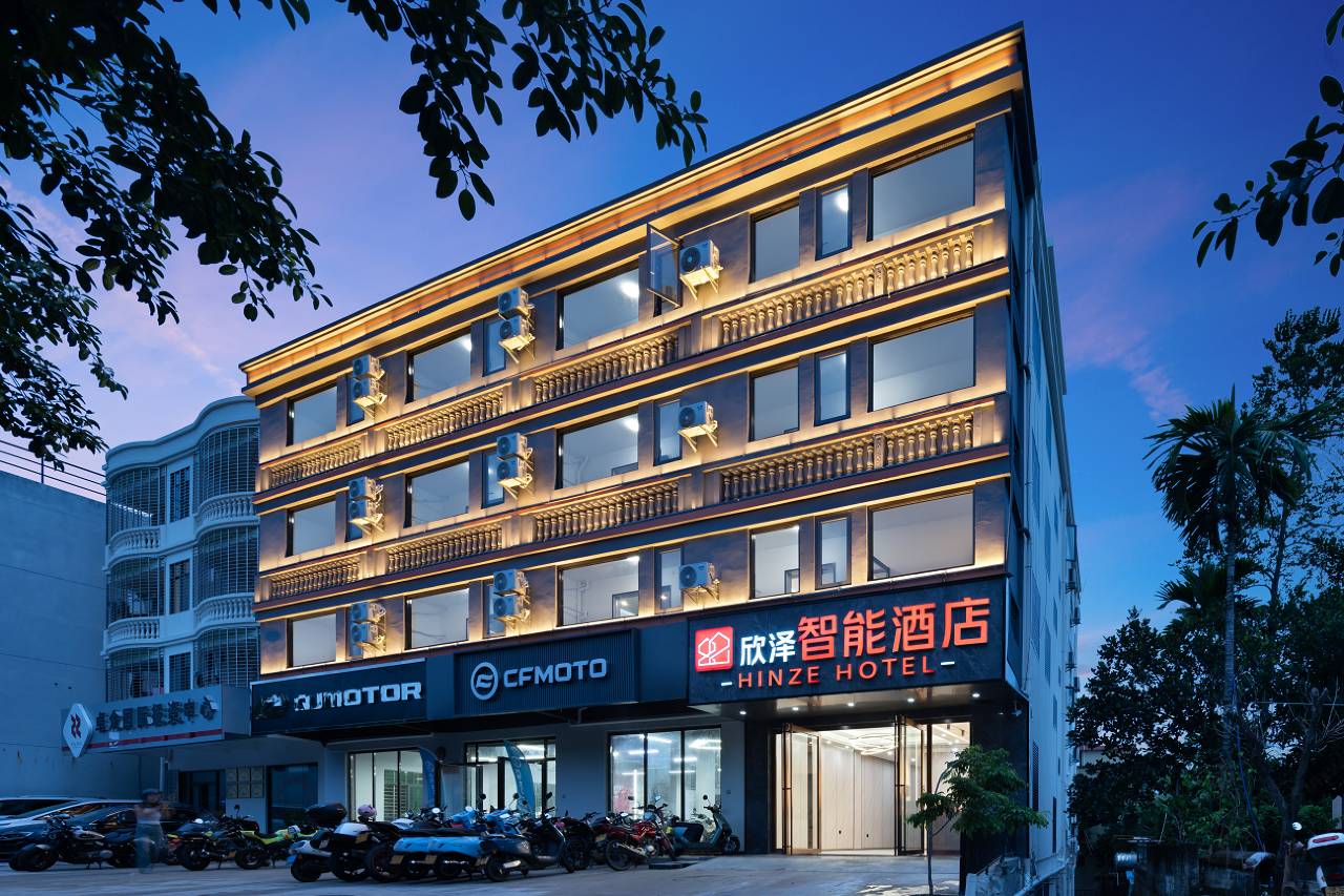 欣泽智能酒店(三亚凤凰国际机场店)图片1