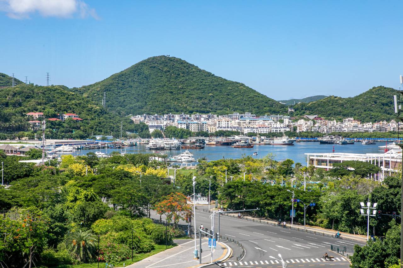 三亚椰景蓝岸大酒店(大东海广场店)图片7