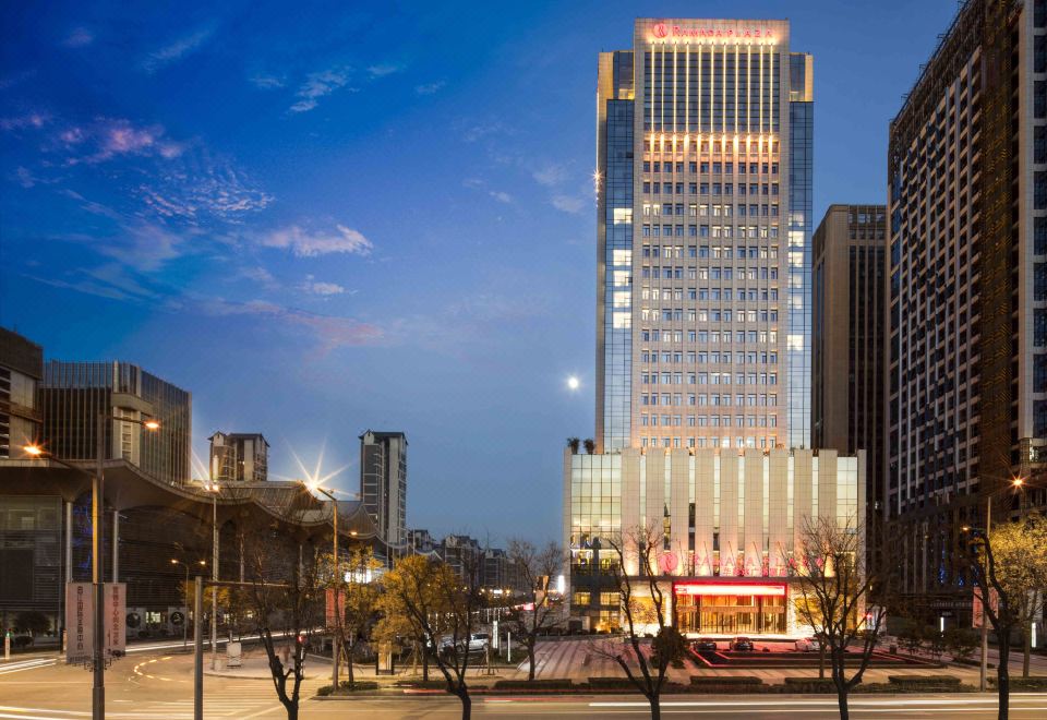 华美达广场 by 温德姆 西安 南图片