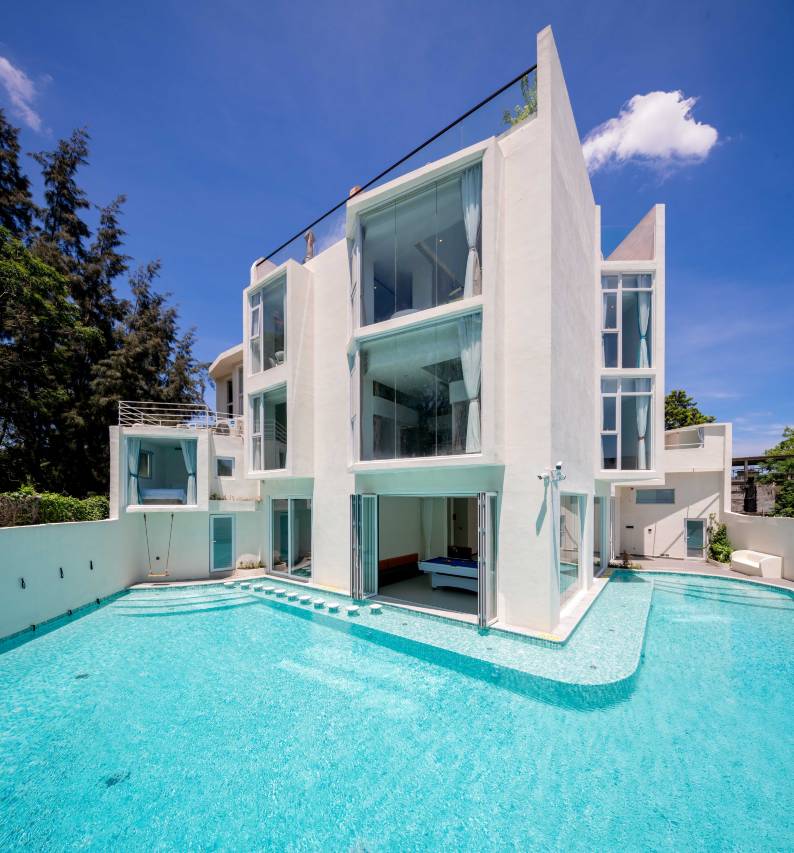 三亚盛歌泳池青旅民宿(亚龙湾森林公园博后村店)图片1